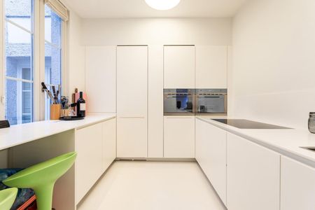 Beau Rez-De-Chaussée de caractère +/- 233 m² avec jardin - Foto 2