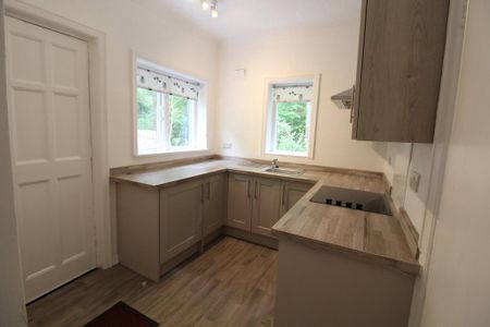 3 bedroom detached house to rent - Photo 5