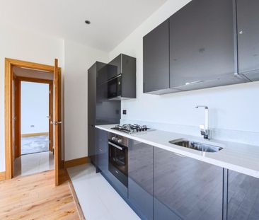 1 Bed Flat, Christchurch Avenue, NW6 - Photo 4