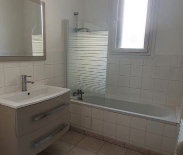 Location Appartement 2 pièces 59m² BASTIA 20200 - Photo 4