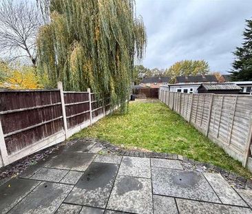 Castle Lane, Solihull, B92 - Photo 3