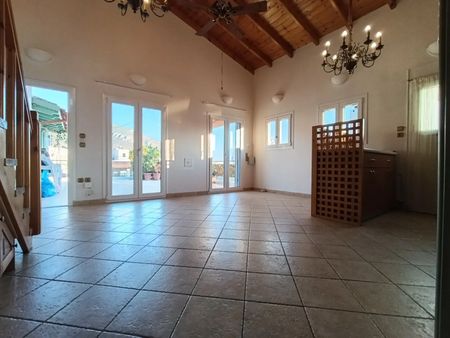 Διαμέρισμα για ενοικίαση Τερψιθέα (Γλυφάδα) - Φωτογραφία 2
