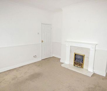 3 bed upper flat to rent in NE22 - Photo 1