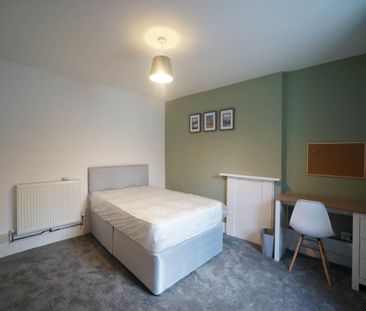 54 Hill Street - Photo 2