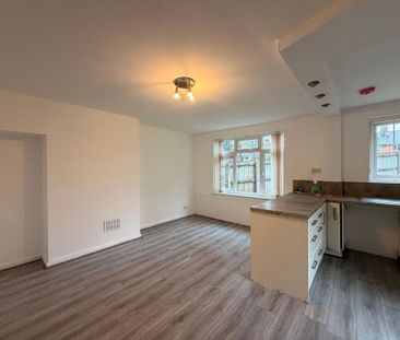 3 bedroom end of terrace house to rent - Photo 6