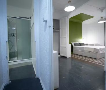 Carrer de l'Almudí, Valencia, Valencian Community 46003 - Photo 3