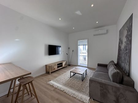 Location Appartement 1 pièce 45m² MONTPELLIER 34000 - Photo 2