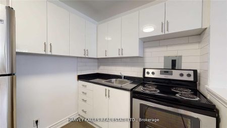 For Lease - 4 Greentree Court Unit# 303, Toronto, Ontario - Photo 3