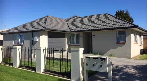 Charles Street, Raureka - Photo 1