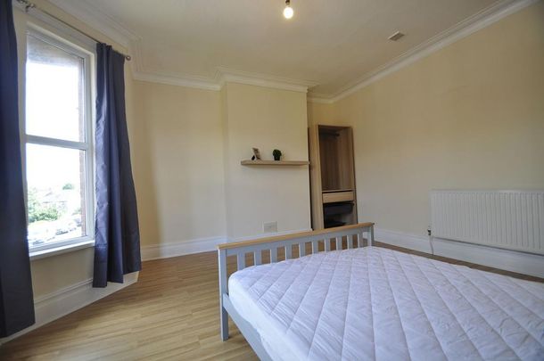 1 bedroom in a house share to rent - Photo 1