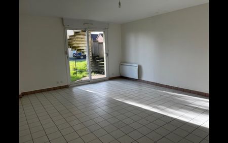 Location Maison 3 pièces 62 m² Pouligny-Notre-Dame - Photo 2