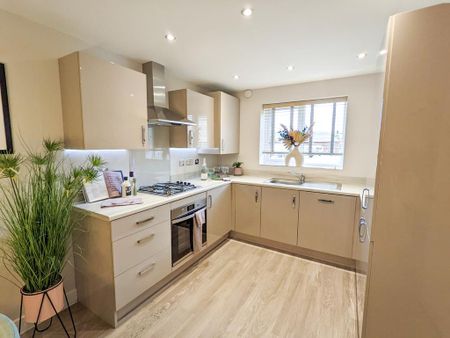 4 bedroom detached house to rent - Photo 3