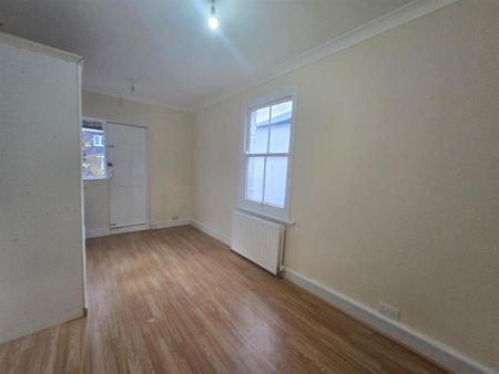 3 bedroom house to rent - Photo 2