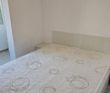 Inchiriez apartament 4 camere decomandat in Deva Liliacului, etaj 2 - Fotografie 3