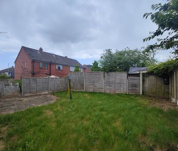 3 bedroom semi-detached house to rent - Photo 6
