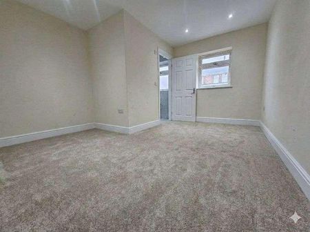 Villiers Street, Willenhall, WV13 - Photo 2