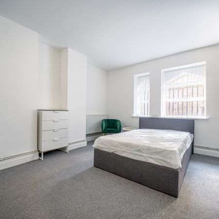 Flat 7A, 16 Clarendon Road, LS2 9NN, Leeds - Photo 3