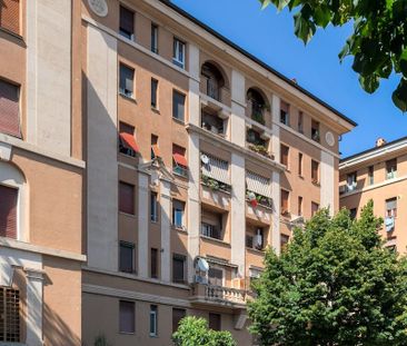 Via Conte di Carmagnola, Rome, Lazio 00176 - Photo 3