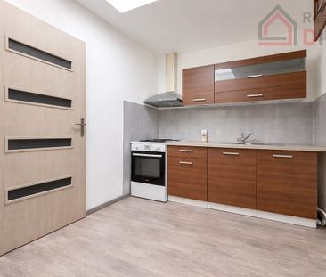 Pronájem bytu 2+1 55 m² - Photo 1