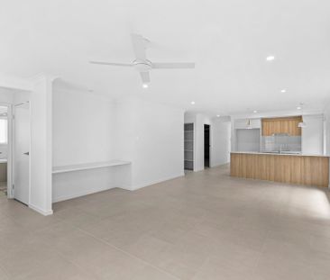 Stunning Home in the Heart of Thornlands - Photo 1