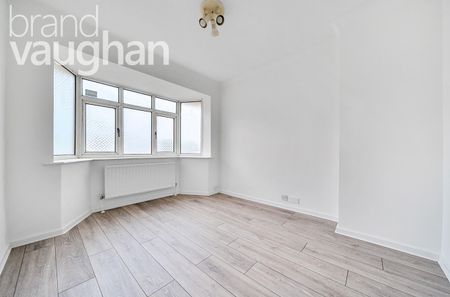 3 bedroom detached bungalow to rent - Photo 4