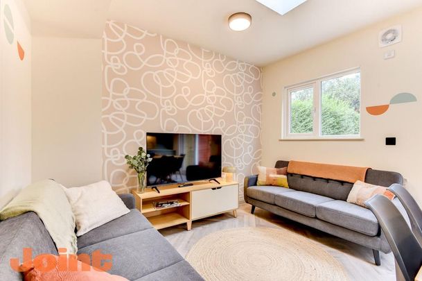 6 bedroom house to rent - Photo 1