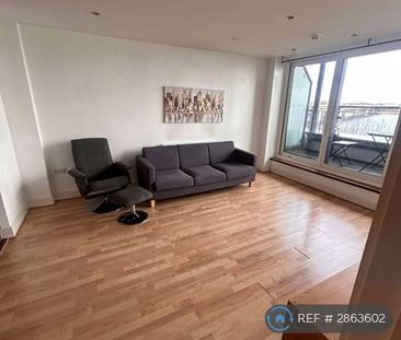2 bedroom flat to rent - Photo 3