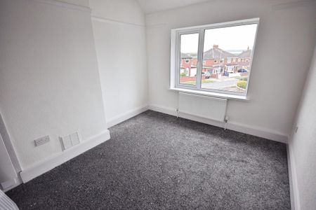 2 bedroom semi-detached house to rent - Photo 3