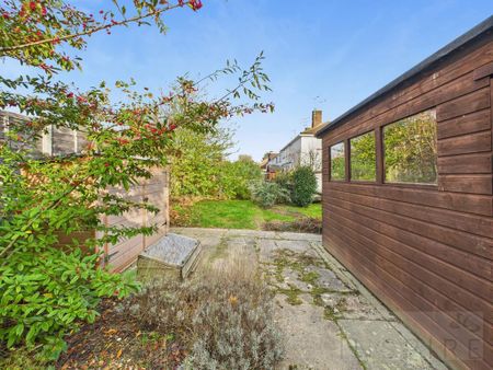 3 bedroom terraced house to rent - Photo 4