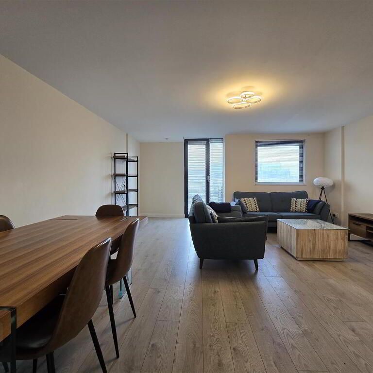 Apartment 48 17 Queens Square, Belfast, BT1 3FF - Photo 1