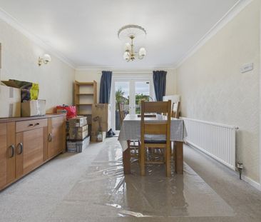 3 bedroom semi-detached house to rent - Photo 4