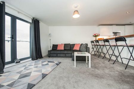 2 bedroom apartment to rent Warwick Apartments, Warwick Place, Cheltenham, GL52 - Photo 2