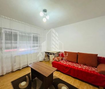 Apartament 2 camera zona Micalaca loc de parcare inclus - Fotografie 3