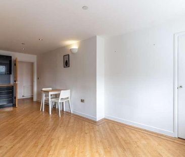 Wrotham Road, Gravesend, Kent, DA11 - Photo 2