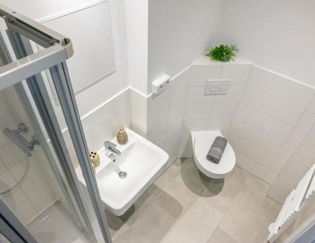 NEU sanierte 2-Raum-Wohnung mit Balkon - Foto 1