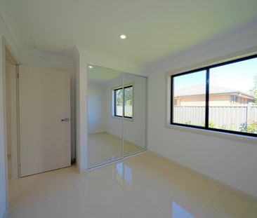 15a Harding Close, Ropes Crossing, NSW 2760 - Photo 2