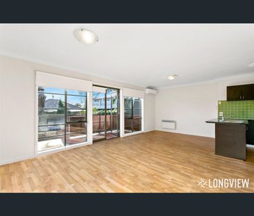 2/240 Arthur Street, Fairfield, Vic 3078 - Photo 6