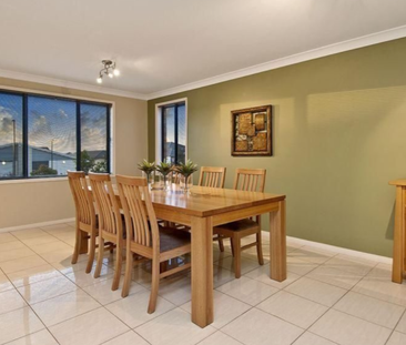 Comfort and Convenience in a Quiet Kellyville Ridge Street - Photo 3