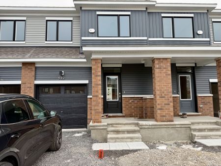For Lease - 532 Promontory Place, Barrhaven, Ontario - Photo 4
