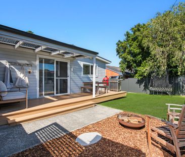 Charming, Private & Perfectly Positioned - Photo 4