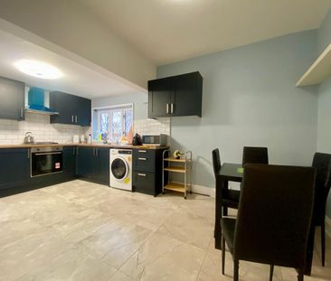 Room in a Shared House, Norbury Avenue, SW16 - Photo 2