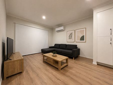 Pakenham - Photo 2