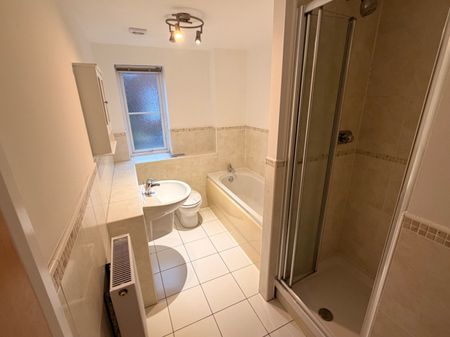 Standish, Wigan, Lancashire, WN1 2QE - Photo 5