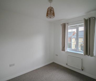 3 bedroom semi-detached house to rent - Photo 3