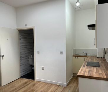 Studio to rent - Photo 6