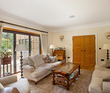 5 bedroom detached house to rent - Photo 4