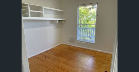 Relaxed Coastal Lifestyle with Space, Pool & Breezy Outdoor Living - Photo 2