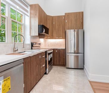 For Lease - 271 Queen Street Unit# 204, Mississauga, Ontario - Photo 4