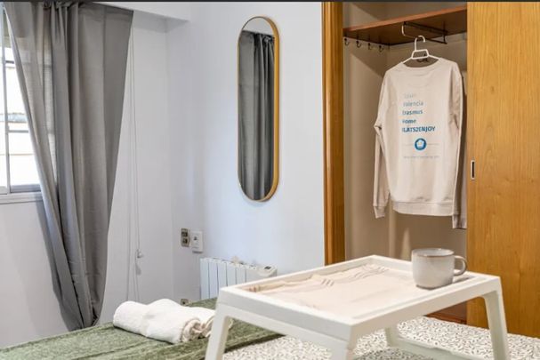 Gran Vía de Fernando el Católico, Valencia, Valencian Community 46008 - Photo 1