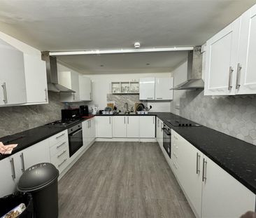 Blawith Road, Harrow - Photo 1